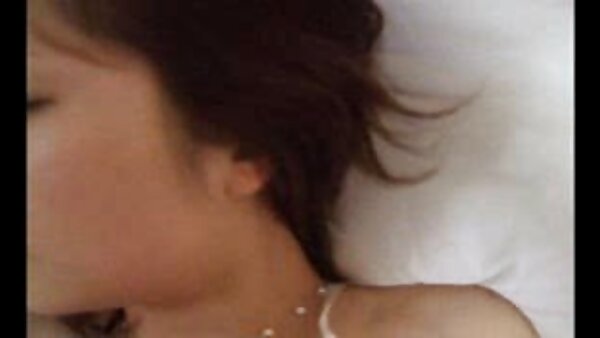 Ebenholzhure mit großen Brüsten bläst kostenlose erotik filme massiven Schwanz ihres Ex-Freundes